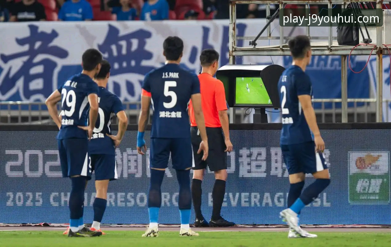 青岛海牛3-1击败上海海港深度分析：从战术细节看九游会平台用户的赛事解读新视角