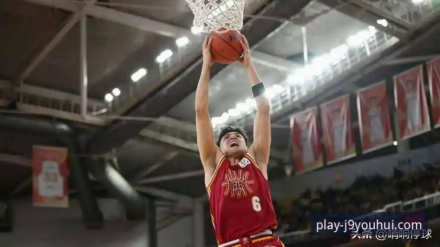 CBA季后赛最新动态：山西2-0横扫青岛晋级八强，J9九游会官网全程见证精彩对决